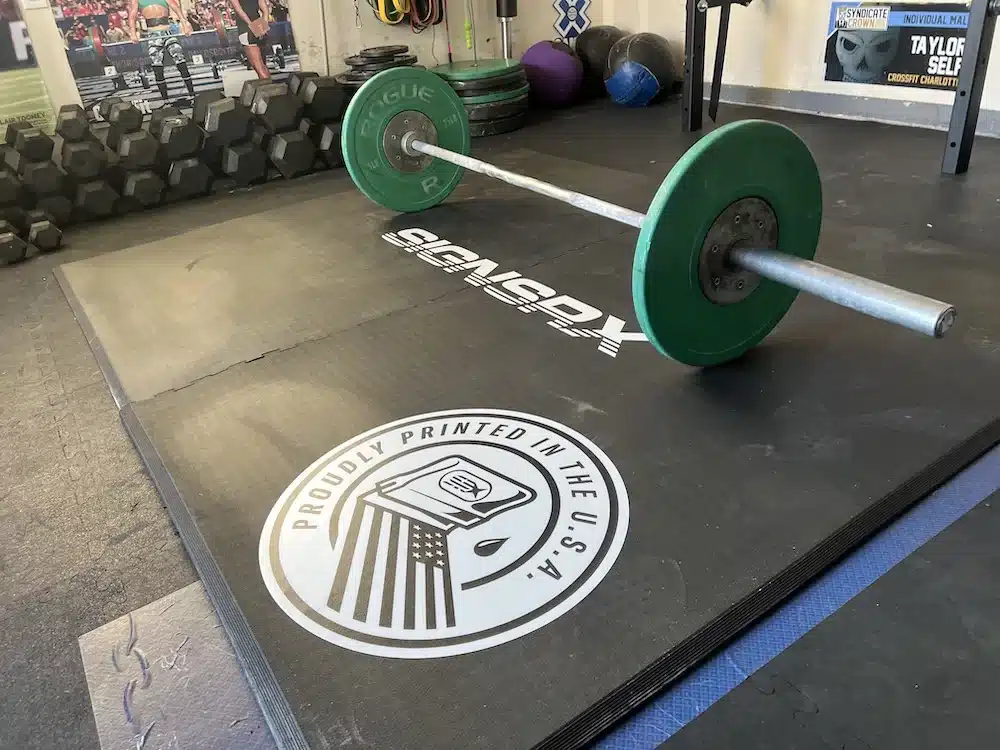 Lightweight, mobile weightlifting platform with custom gym branding